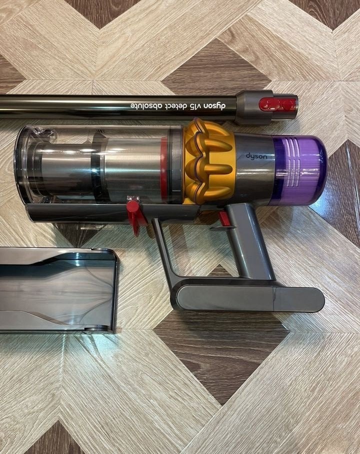 Dyson V15 (SV47) stofzuiger, Combi-reiniger, Stille werking, Ophalen of Verzenden, Zo goed als nieuw