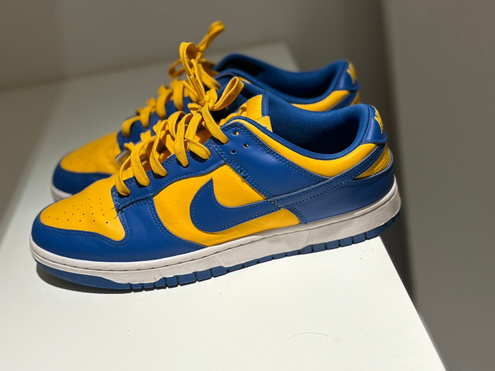 Nike Dunk Low UCLA Blue Yellow – Authentic, Ophalen of Verzenden, Zo goed als nieuw, Sneakers