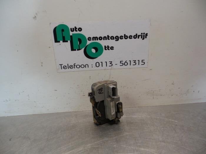 Serrure portière mécanique 2portes droite d'un Peugeot 206, -, 3 mois de garantie, Utilisé, -