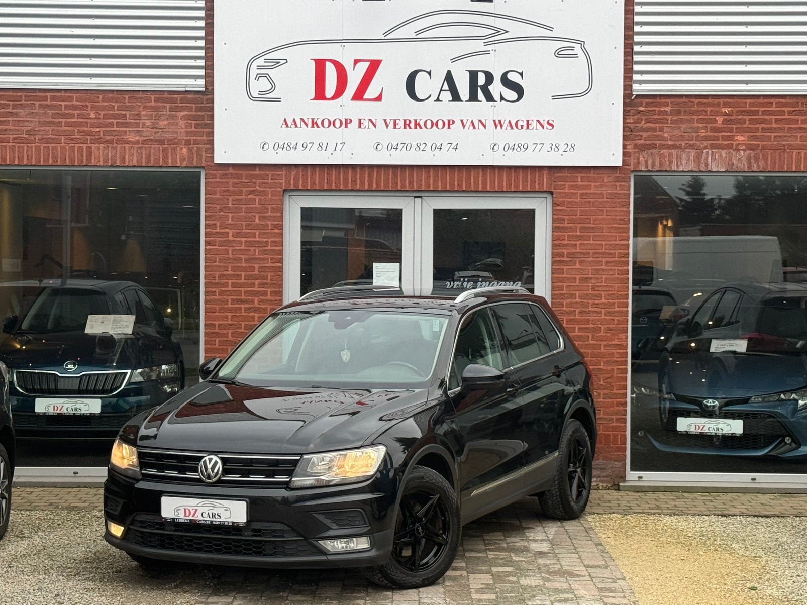 VOLKSWAGEN TIGUAN 2.0TDI 150PK |NAVI | APPLE CARPLAY | USB, Auto's, Voorwielaandrijving, Stof, 4 cilinders, Zwart