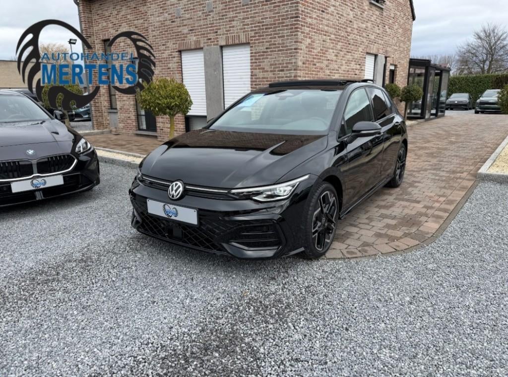Volkswagen Golf VIII 1.5 eTSI R-Line PANO H/KARDON 360CAM, Auto's, Volkswagen, Automaat, 1498 cc, 4 cilinders, Lichtsensor