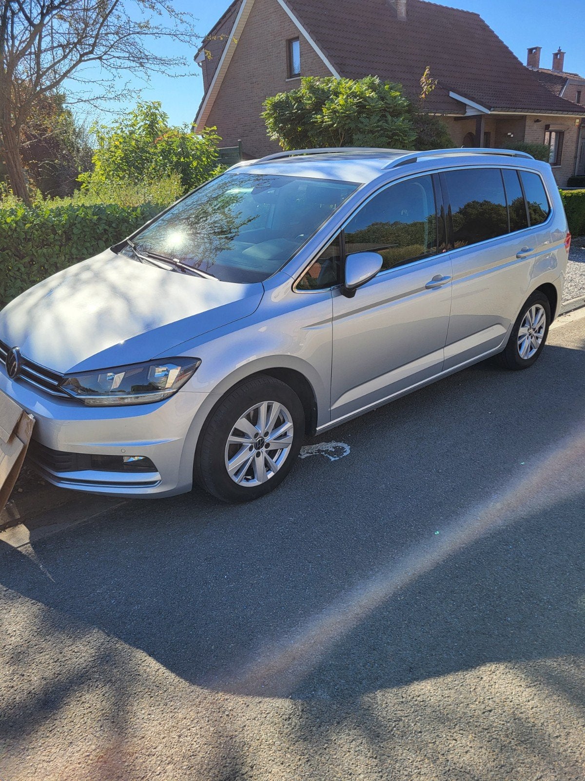 VW Touran iii 1.5 FSI Essence Boîte automatique, Autos, Achat, Entretenue par le concessionnaire, 5 portes, Automatique