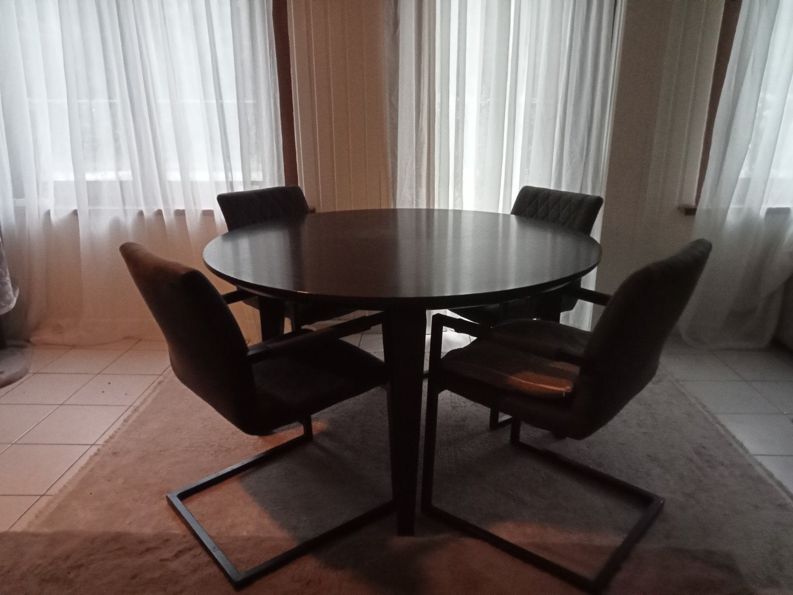 Tafel promemoria, Ophalen, Rond, Eikenhout