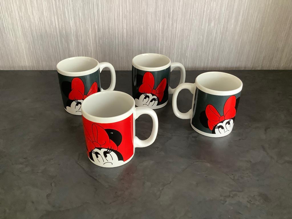 Disney Minnie Mouse set espresso kopjes, Verzamelen, Ophalen of Verzenden, Overige figuren, Zo goed als nieuw, Servies