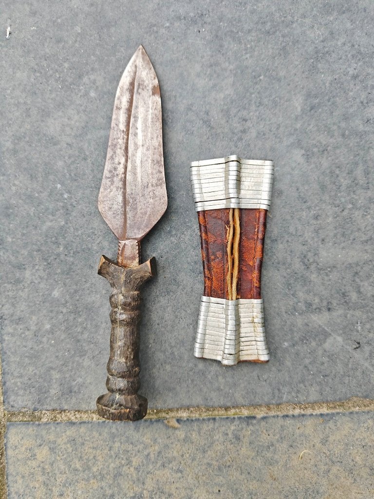 Afrikaans Mangbetu mes, Ophalen of Verzenden