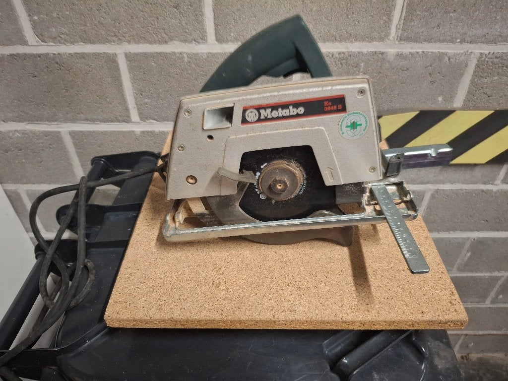 Cirkelzaag  Metabo, Ophalen, Gebruikt, Cirkelzaag, 600 tot 1200 watt