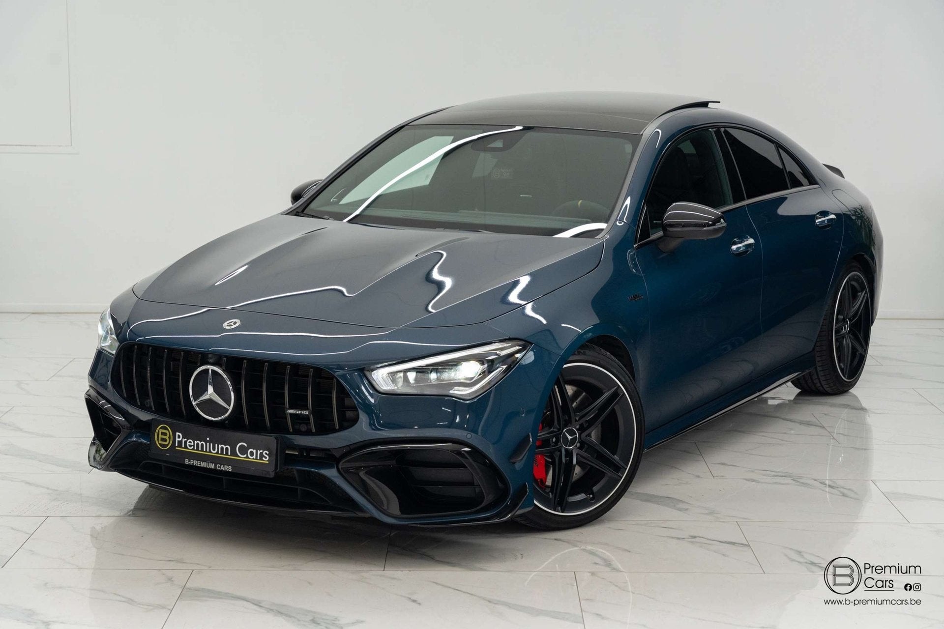 Mercedes-Benz CLA 45 AMG ! Aero pack! Yellow night edition!, Auto's, Automaat, 2175 kg, Gebruikt, 4 cilinders