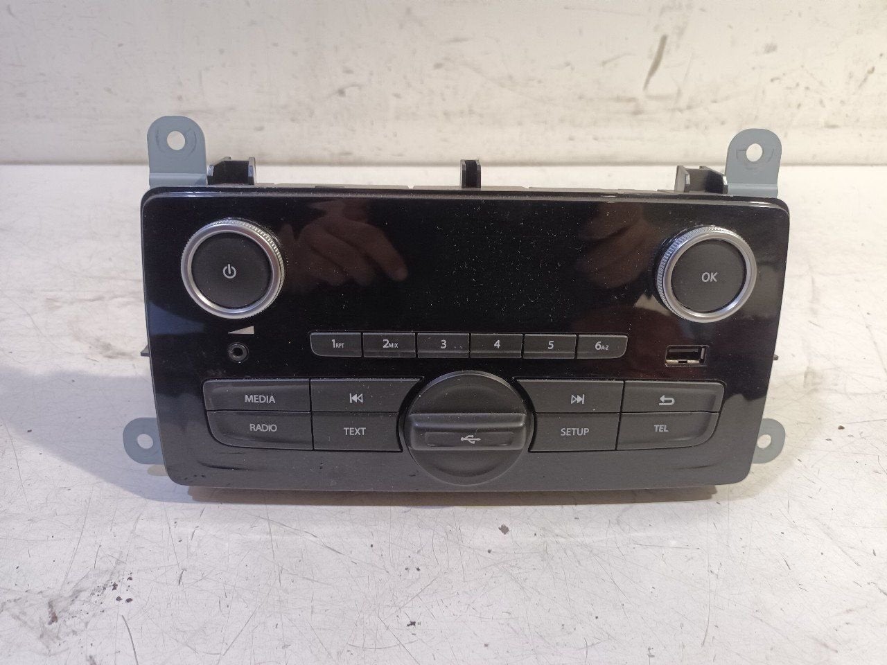 Radio Renault Twingo, Enlèvement ou Envoi, Van der Ven Autorecycling B.V., Onderdelen@venauto.nl, Ettenseweg 76, 4706 PB Roosendaal, The Netherlands