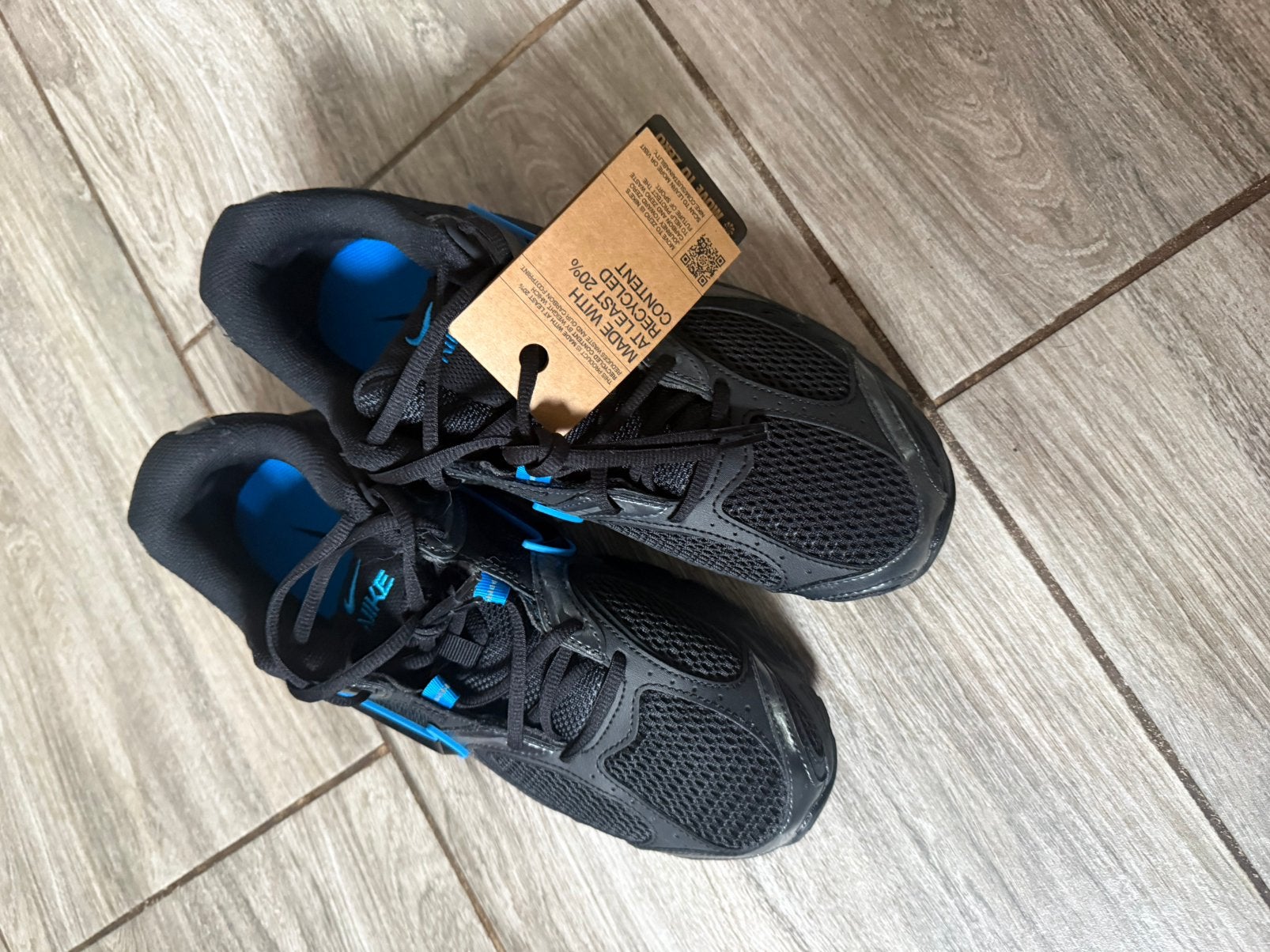 Nike, Enlèvement, Neuf