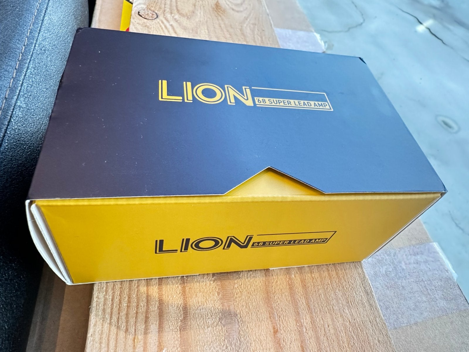 UFAX Lion 68, Musique & Instruments, Effets, Enlèvement ou Envoi, Comme neuf