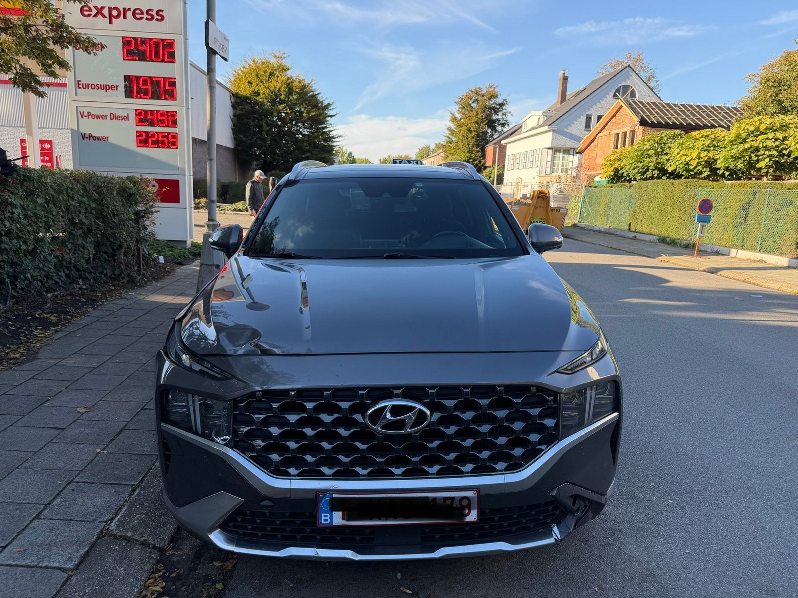 Auto met schade maar rijdt perfect zonder probleem, Autos, Cuir, Euro 6, Entreprise, 7 places