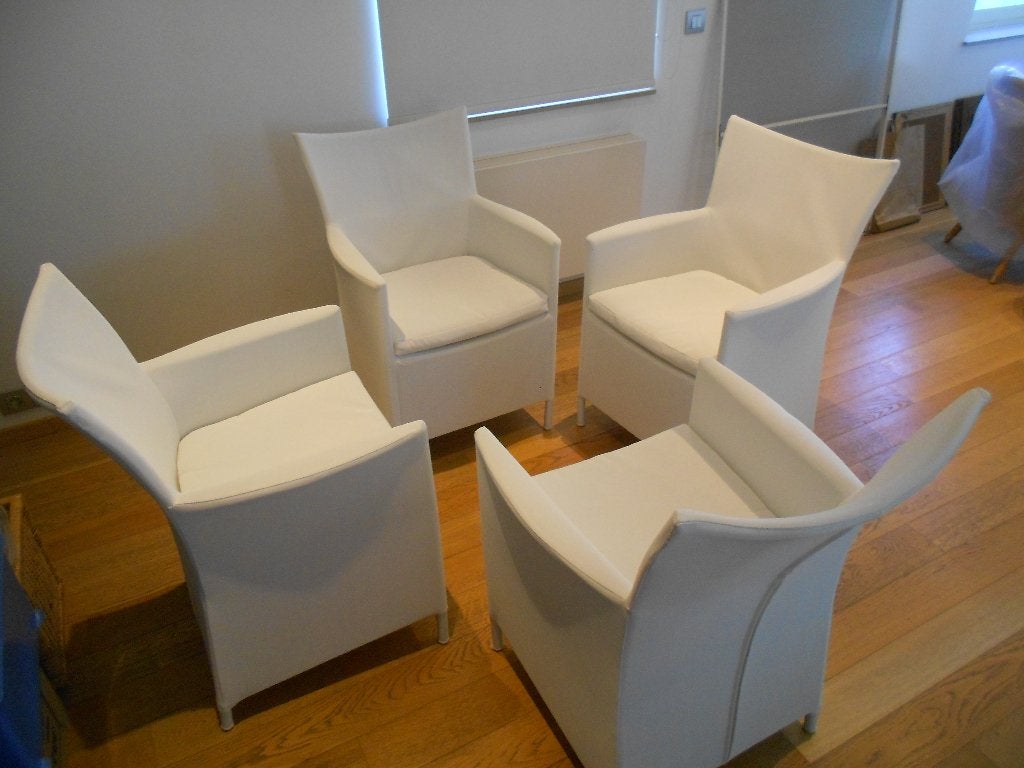 Vier witte armstoelen, Huis en Inrichting, Stoelen, Ophalen, Kunststof, Wit, Zo goed als nieuw