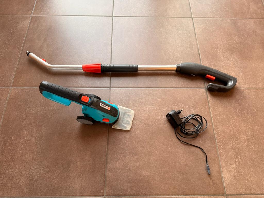 Gardena Kantensnijder Accu + Oplader, Tuin en Terras, Ophalen, Zo goed als nieuw, Accu