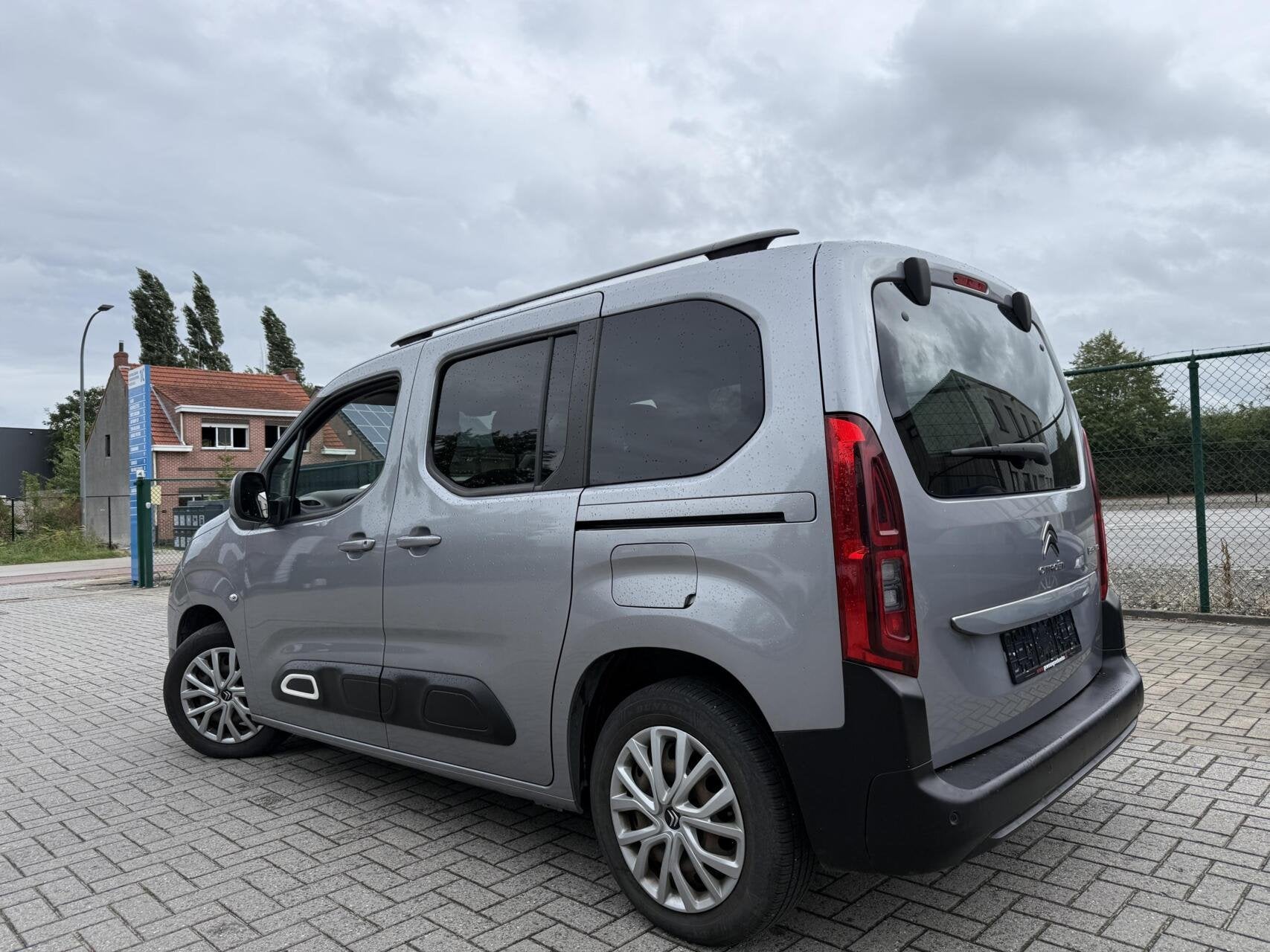 Citroen Berlingo Combi 1.2 Benzine | Nieuwe distributieriem, Auto's, Citroën, Voorwielaandrijving, Monovolume, Gebruikt, 1199 cc