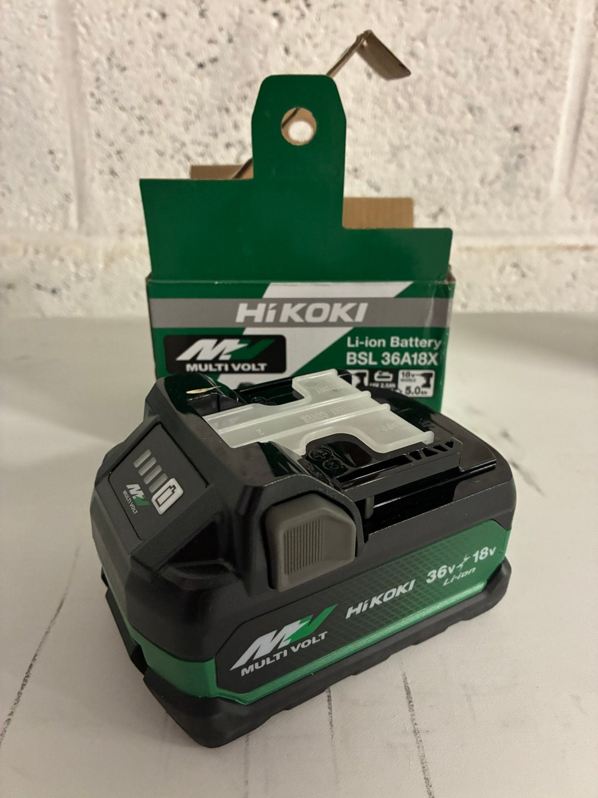 2 X Hikoki BSL36A18X, Enlèvement, Neuf