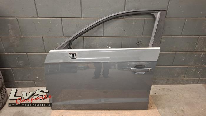 Portier 4Deurs links-voor van een Audi A3 (LX7M), Gebruikt, -, Deur, -