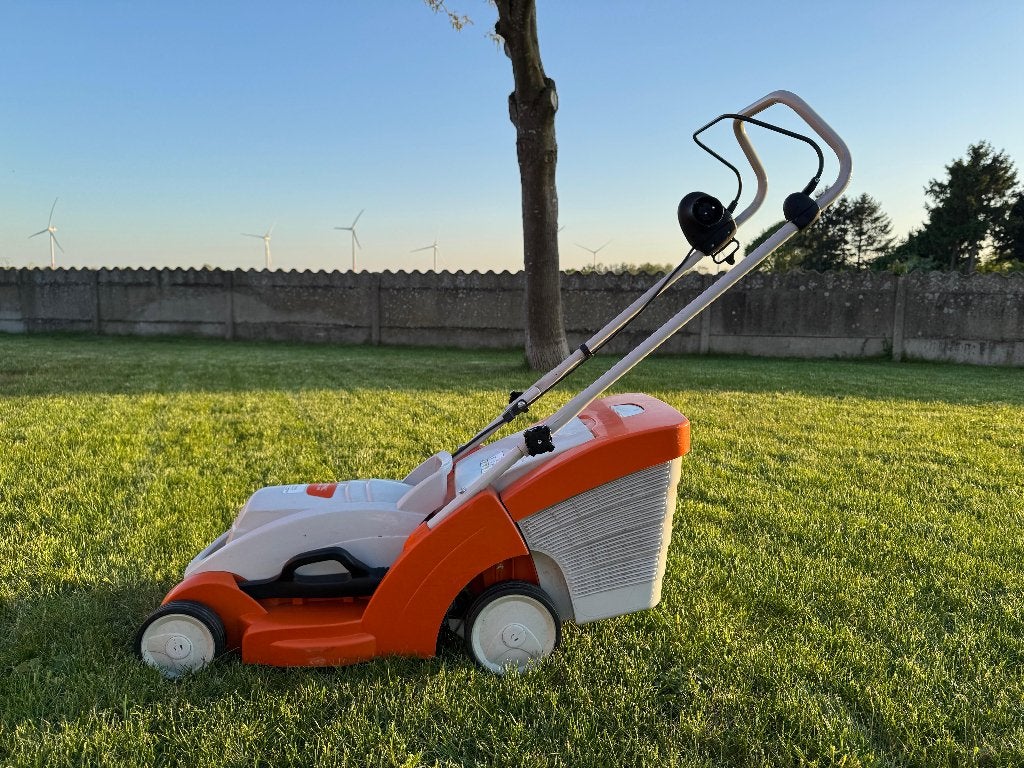 Stihl grasmachine RME339 - zo goed als nieuw, Jardin & Terrasse, Stihl, Tondeuse rotative, Démarrage électrique, Comme neuf