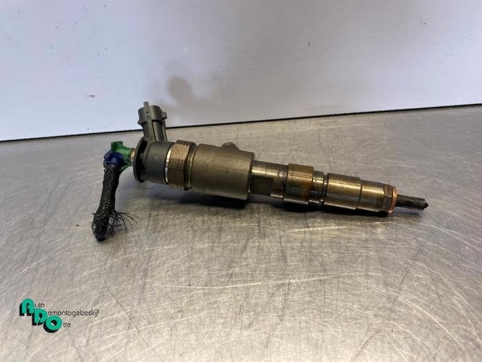 Injecteur (diesel) d'un Citroen C4 Cactus (C4 Cactus 14-), -, 3 mois de garantie, Utilisé, -
