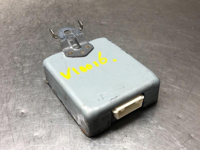ALARMMODULE Yaris IV (P21 / PA1 / PH1) (|86572K0010|), Auto-onderdelen, Overige Auto-onderdelen, Toyota, Gebruikt