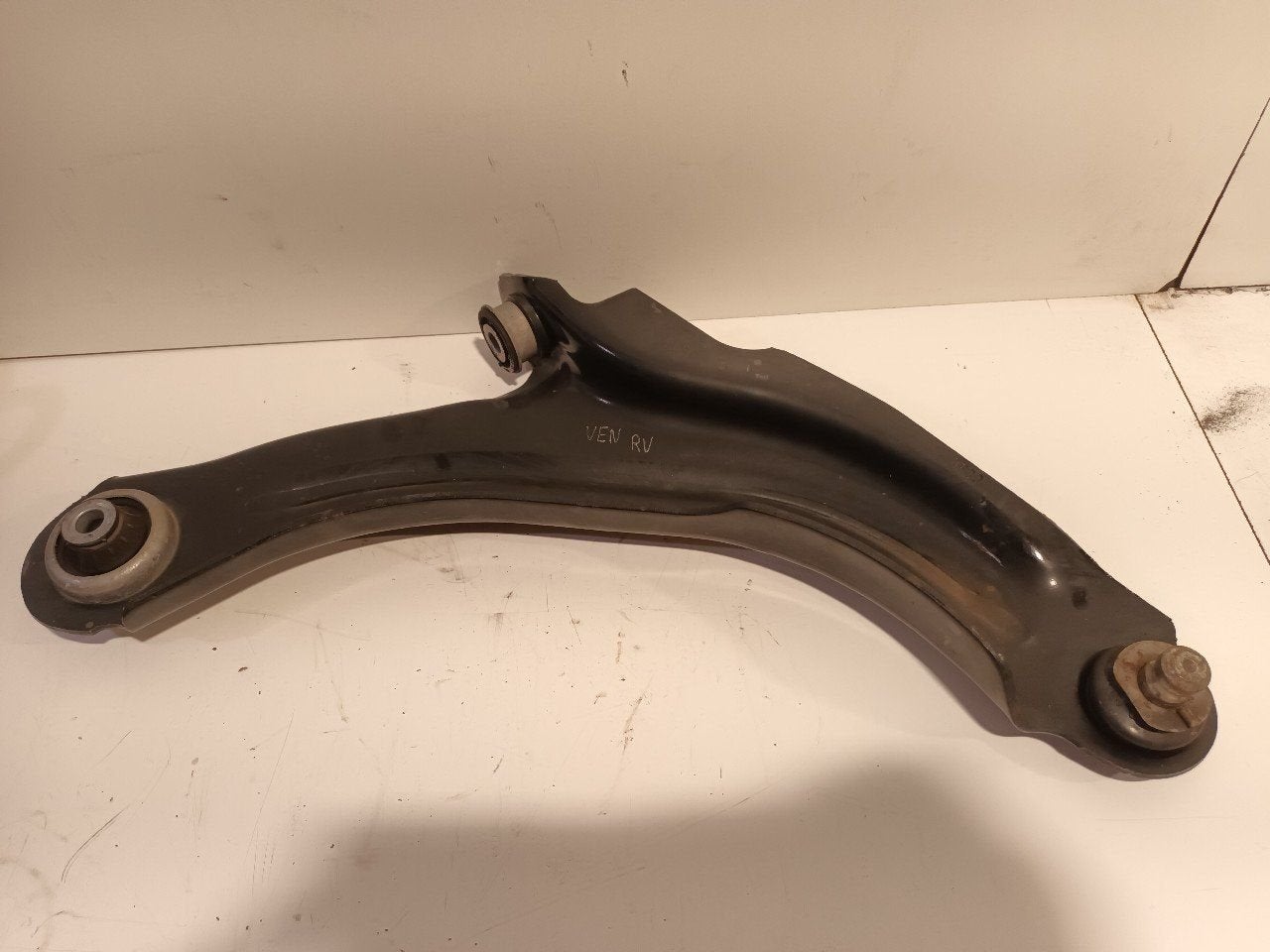 Draagarm rechts voor Renault Zoé, Onderdelen@venauto.nl, Van der Ven Autorecycling B.V., Ettenseweg 76, 4706 PB Roosendaal, The Netherlands