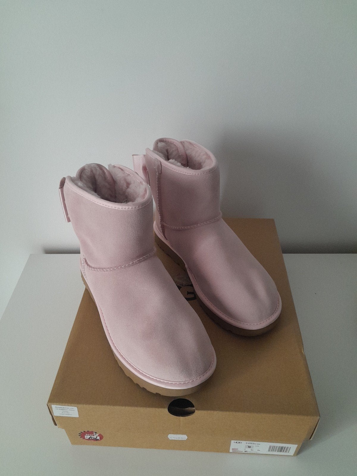 ugg rose pointure 40, Vêtements | Femmes, Neuf, Rose, Boots et Botinnes, Ugg