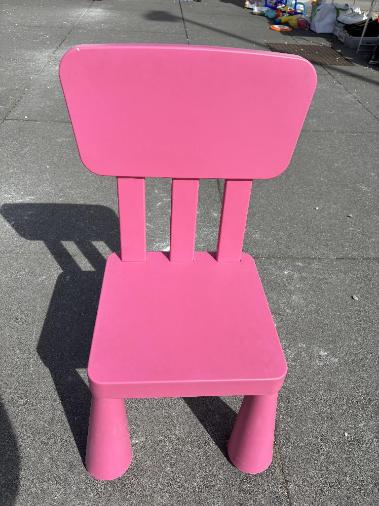 Ikea Mammut stoel roze, Kinderen en Baby's, Kinderkamer | Tafels en Stoelen, Ophalen, Gebruikt, Stoel(en)