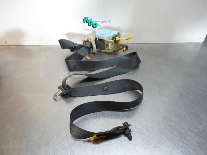 Ceinture de sécurité avant gauche d'un Hyundai Getz (Getz, -, Utilisé, Hyundai, -
