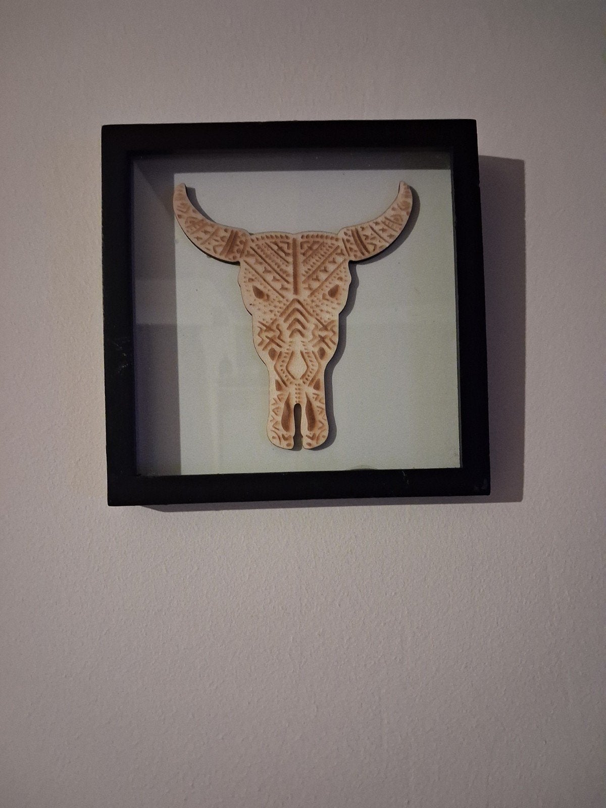 Wanddecoratie Stierenschedel in Zwarte Lijst, Hout, Ophalen of Verzenden, Zo goed als nieuw, Ingelijst