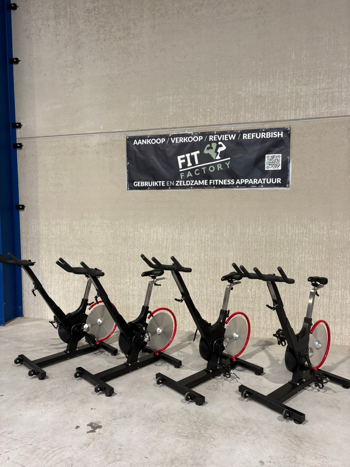 4x Spinning fietsen 1 jaar oud ZGAN, Ophalen, Zo goed als nieuw
