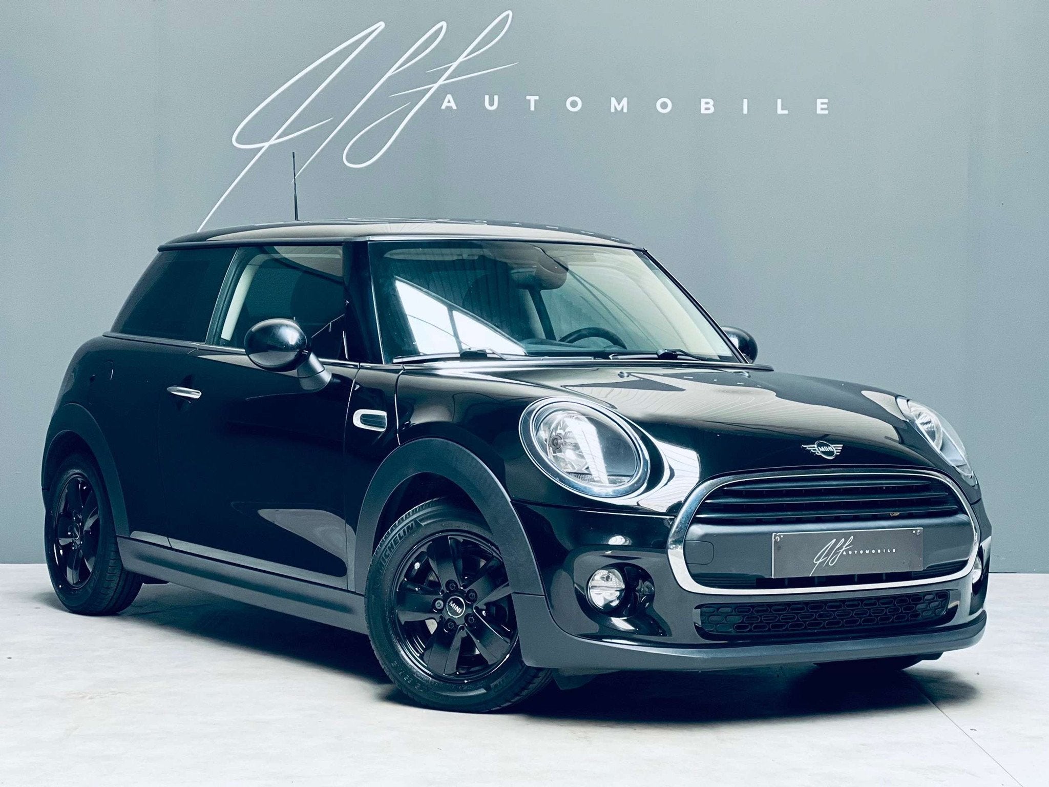 MINI One D 1.5 D *CLIMATISATION*CARNET COMPLET*EURO6c*, Auto's, Mini, 4 zetels, Stof, Gebruikt, Euro 6