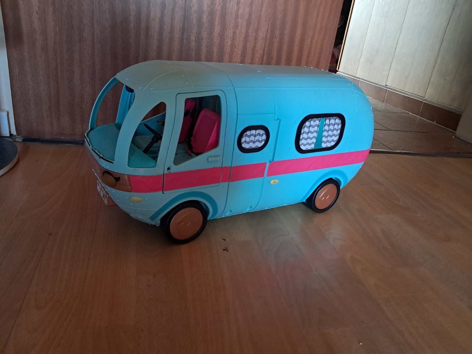 Camping-car Poupée LOL, Kinderen en Baby's, Speelgoed | Poppenhuizen, Ophalen, Accessoires