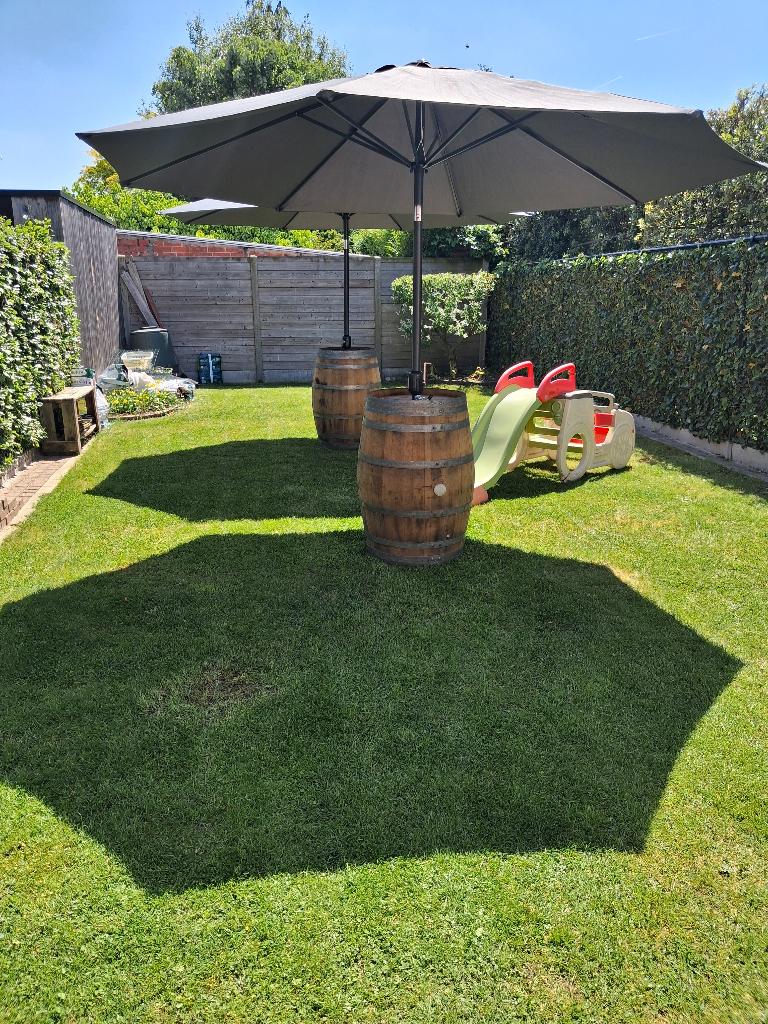 Parasol met wijnvat, Jardin & Terrasse, Parasols, Neuf, Étanche, Enlèvement, 2 à 3 mètres