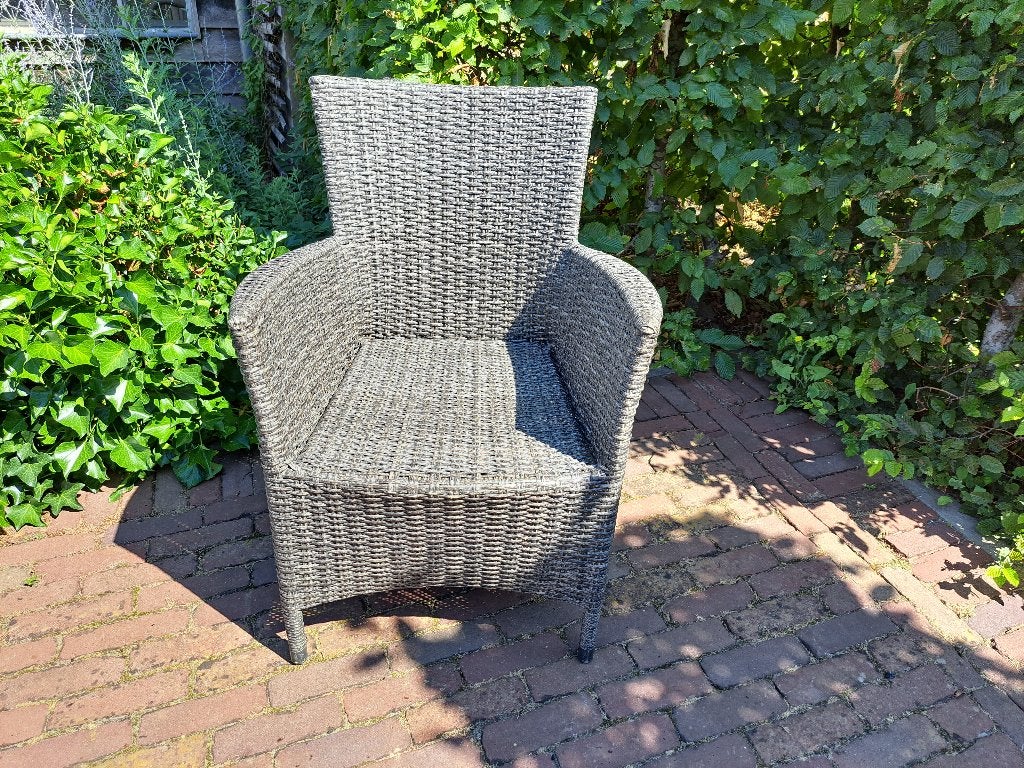 6 grijze wicker vlechtwerk tuinstoelen, Tuin en Terras, Ophalen, Zo goed als nieuw, Wicker