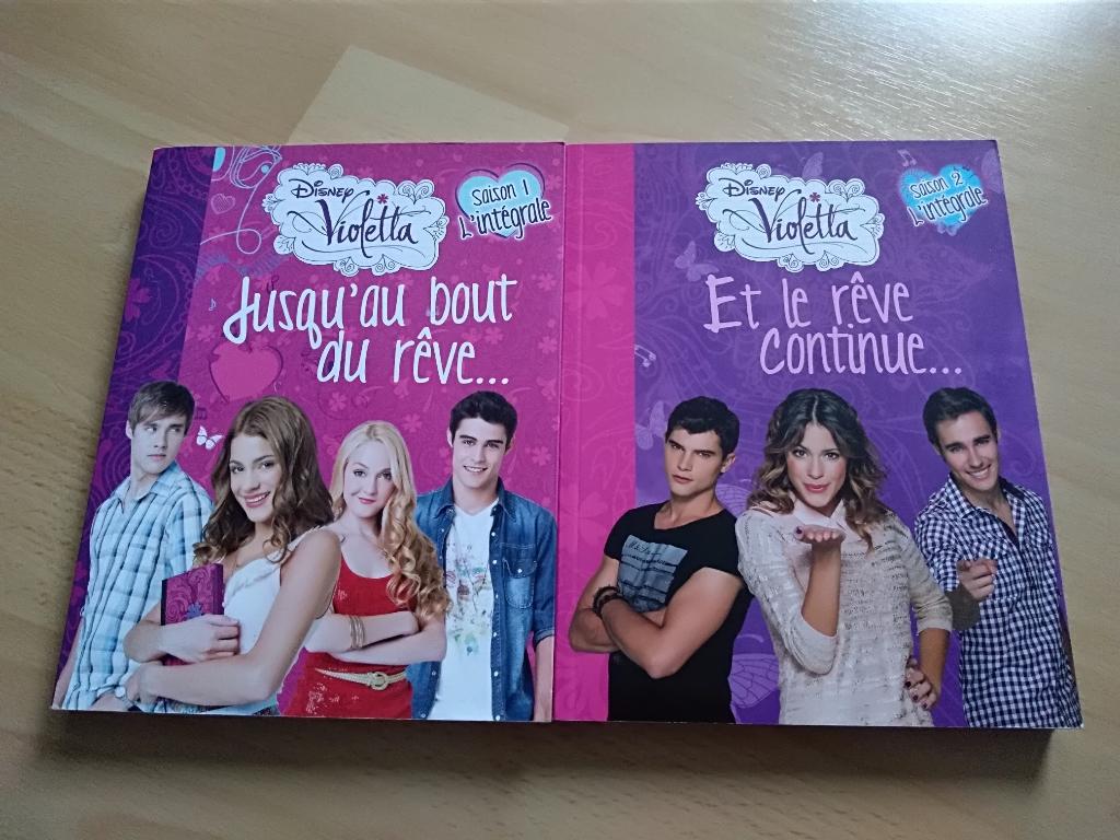 Livres grand format Violetta, Boeken, Ophalen of Verzenden, Zo goed als nieuw