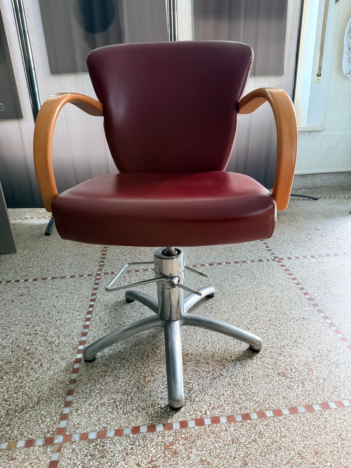Kapper / barbier stoel te koop, Ophalen, Zo goed als nieuw, Overige kleuren