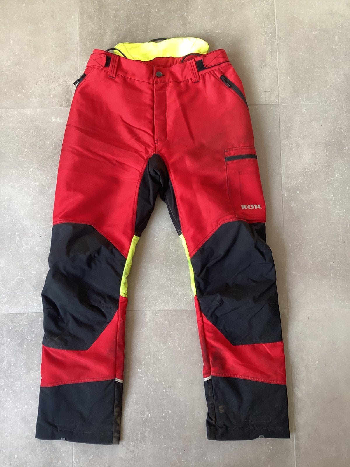Zaagbroek maat 54, Tuin en Terras, Ophalen, Zo goed als nieuw, Heren, Broek