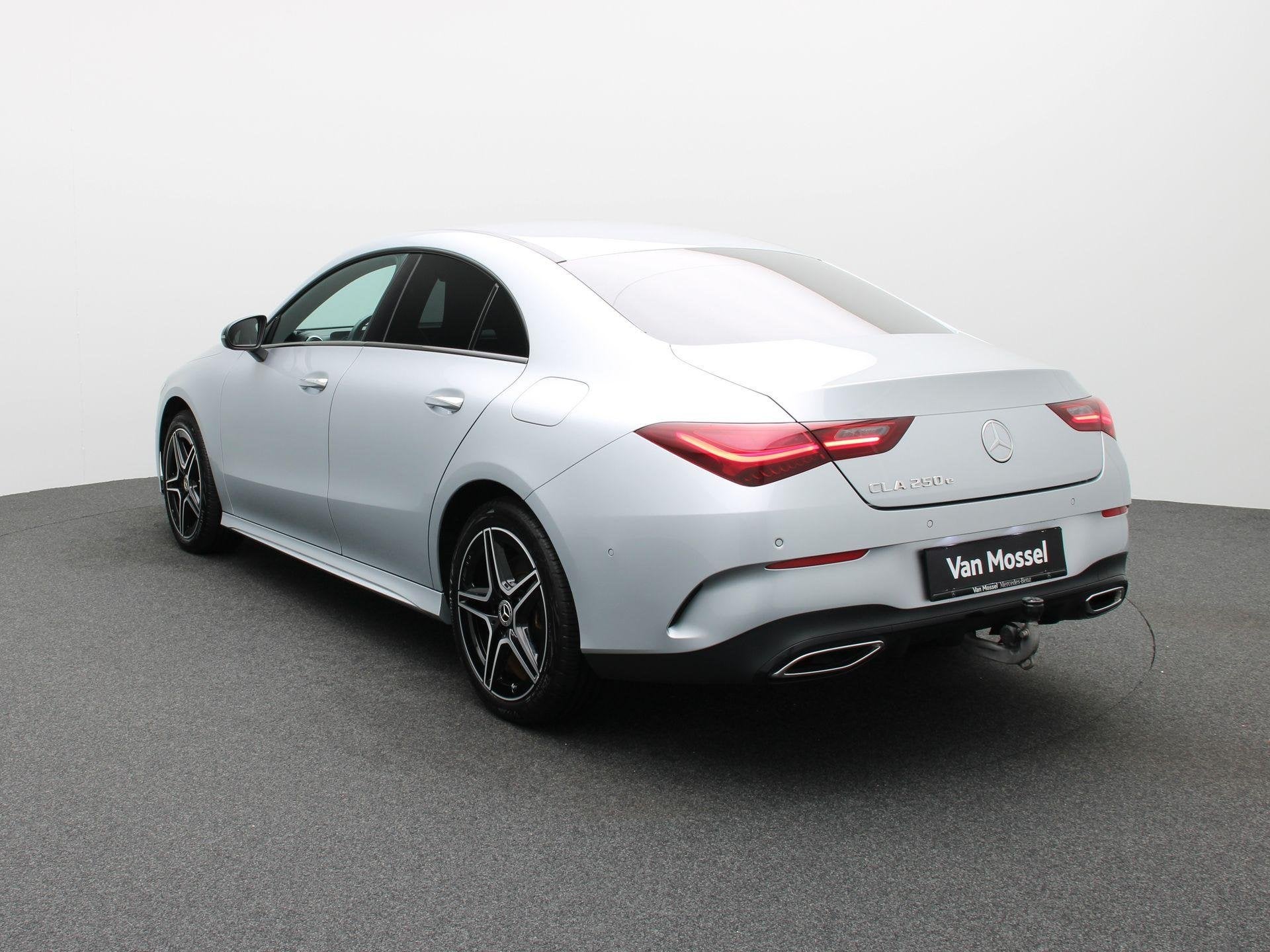 Mercedes-Benz CLA 250 e AMG Line Coupé + CARPLAY + TREKHAAK, Stof, 4 cilinders, 16 kWh, Bedrijf