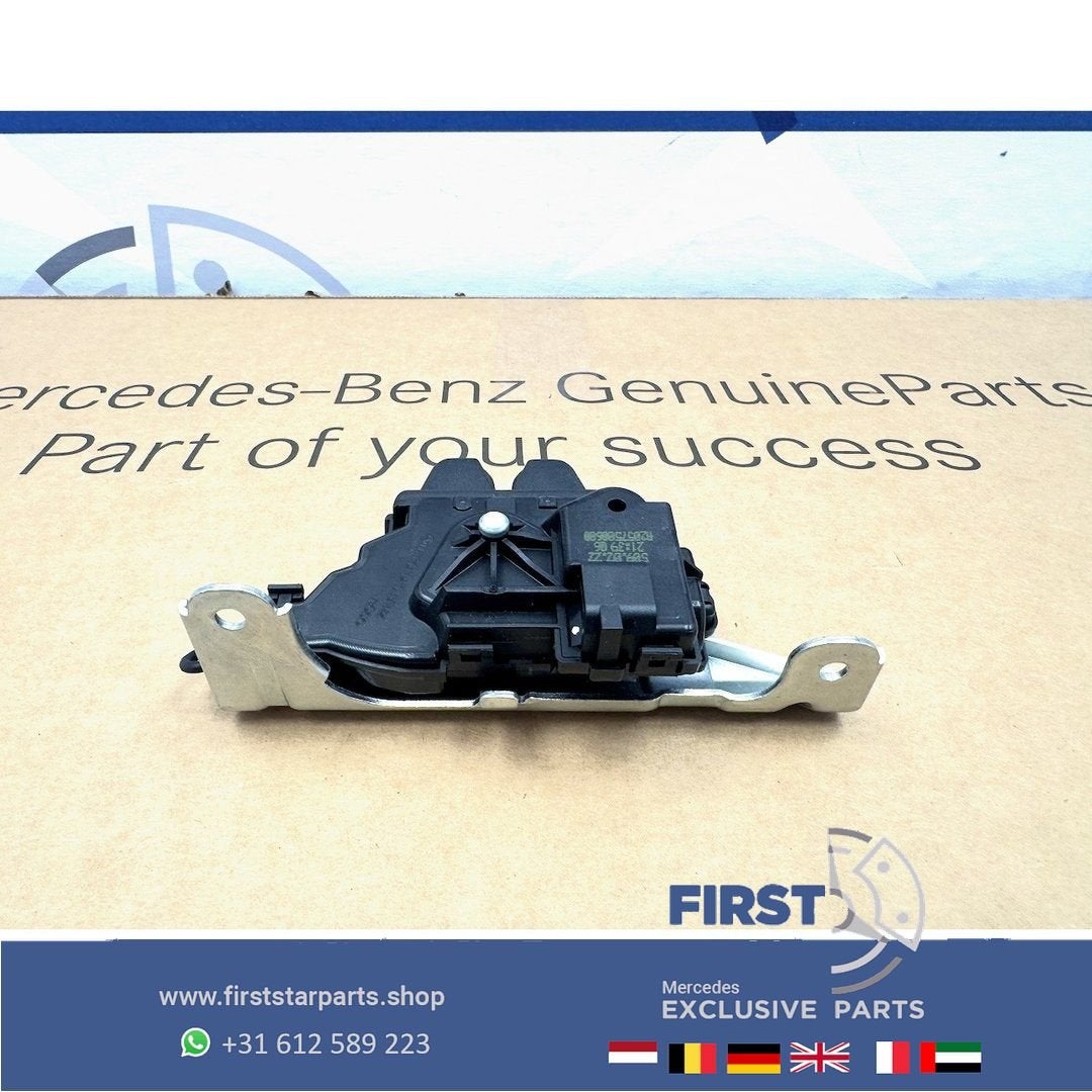 W118 CLA ACHTERKLEP VERGRENDELING SLOT MOTOR + HOUDER A20575, Utilisé, -, -, Enlèvement ou Envoi