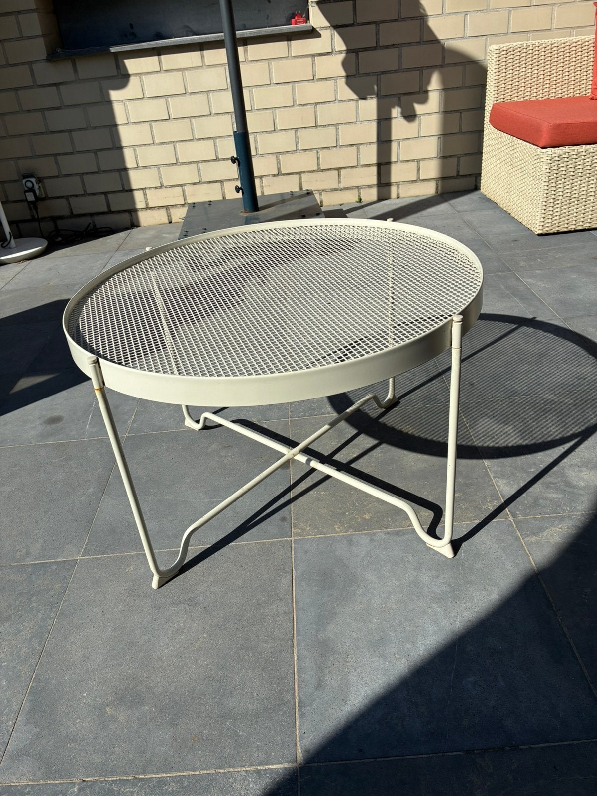 Kleine tuin terras tafel IKEA, Tuin en Terras, Ophalen, Gebruikt, Rond, Metaal