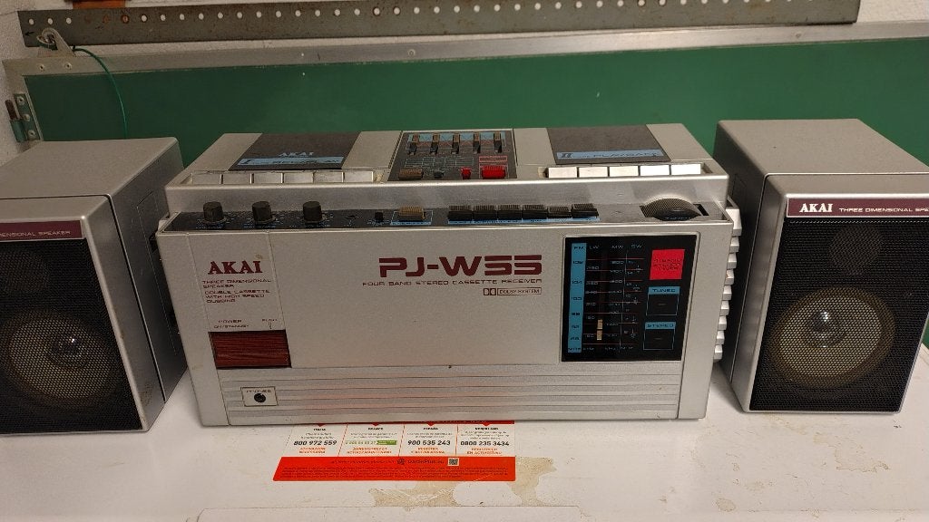 Radio cassette AKAI vintage avec les deux baffles, Audio, Tv en Foto, Cassettedecks, Ophalen, Akai