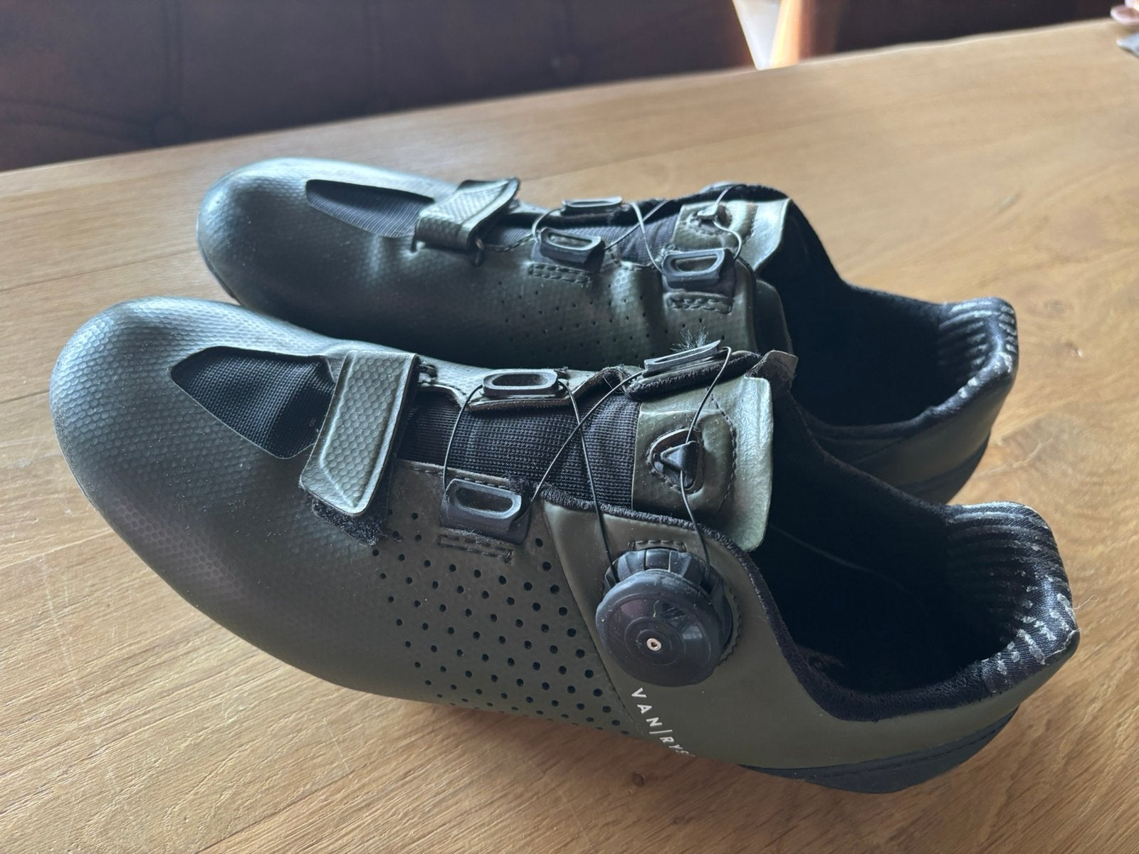 Van Rysel fietsschoenen maat 43 - €25, Heren, Schoenen, Overige maten, Ophalen of Verzenden