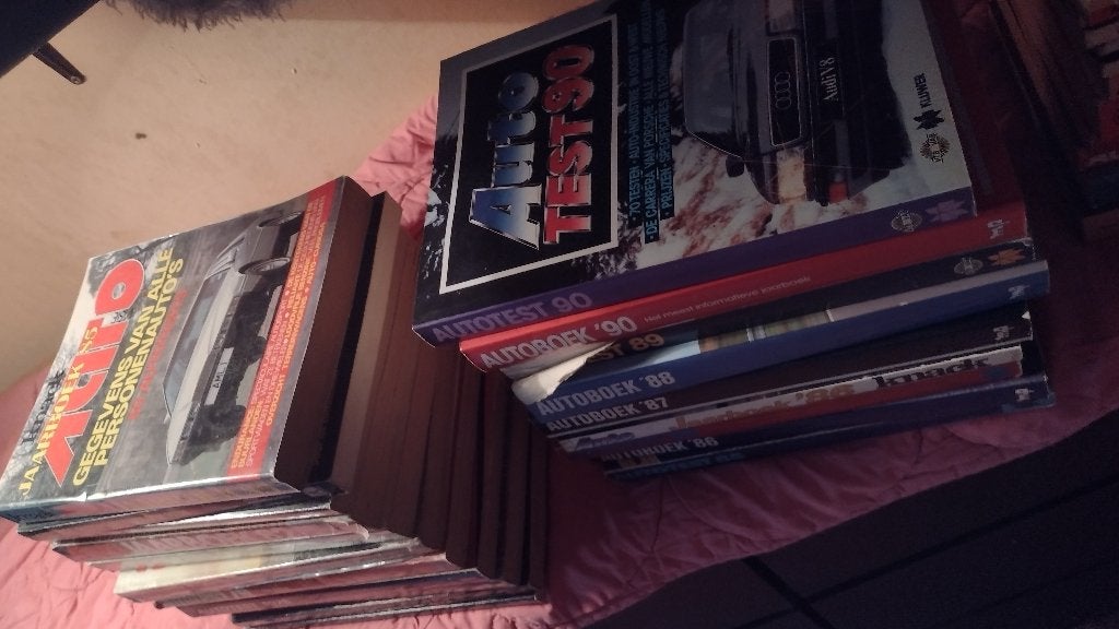 40 autogidsen 1974-2016, Boeken, Auto's | Boeken, Ophalen, Gelezen