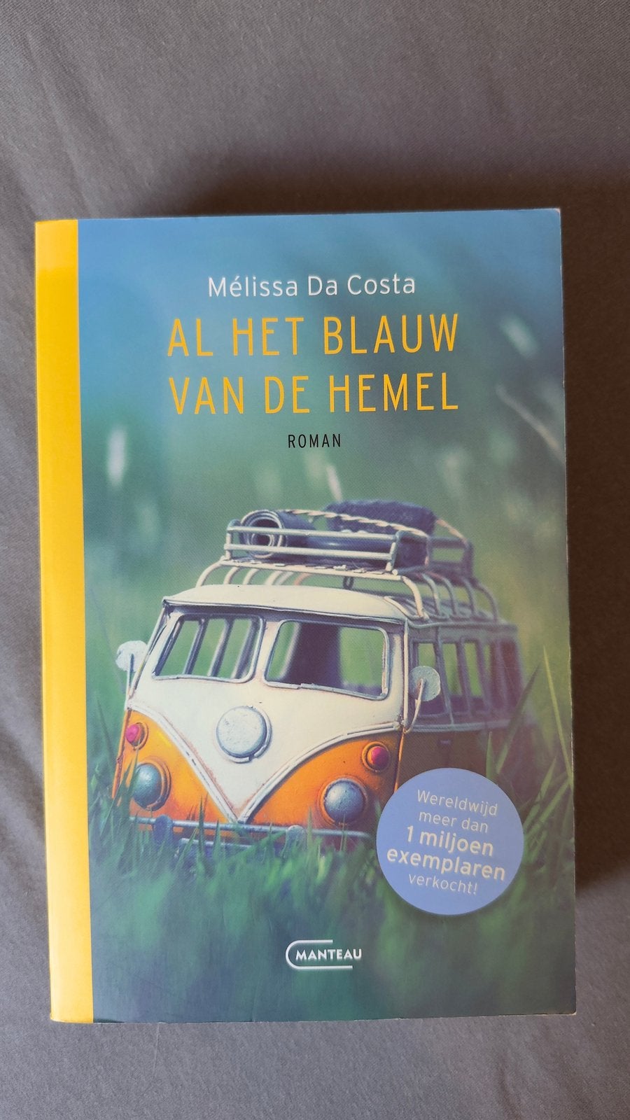 Boek al het blauw van de hemel, Boeken, Ophalen of Verzenden, Zo goed als nieuw