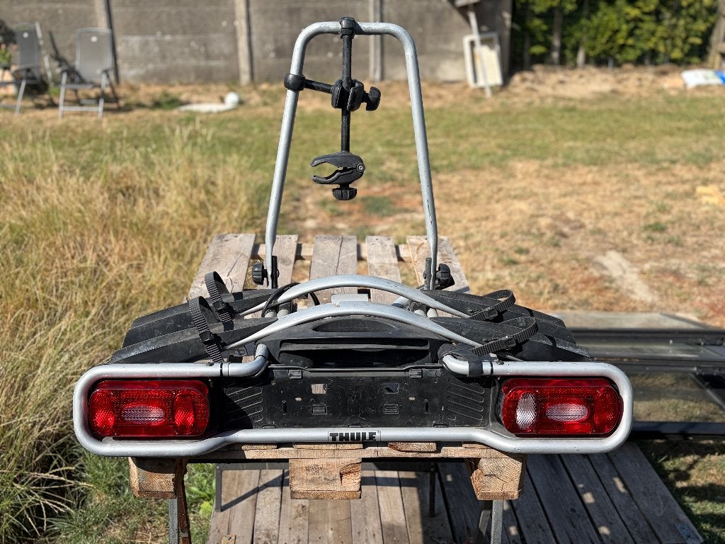 Thule fietsdrager 2 fietsen met nieuwe lichten + 13P stekker, Ophalen, Gebruikt, Brede banden, 2 fietsen