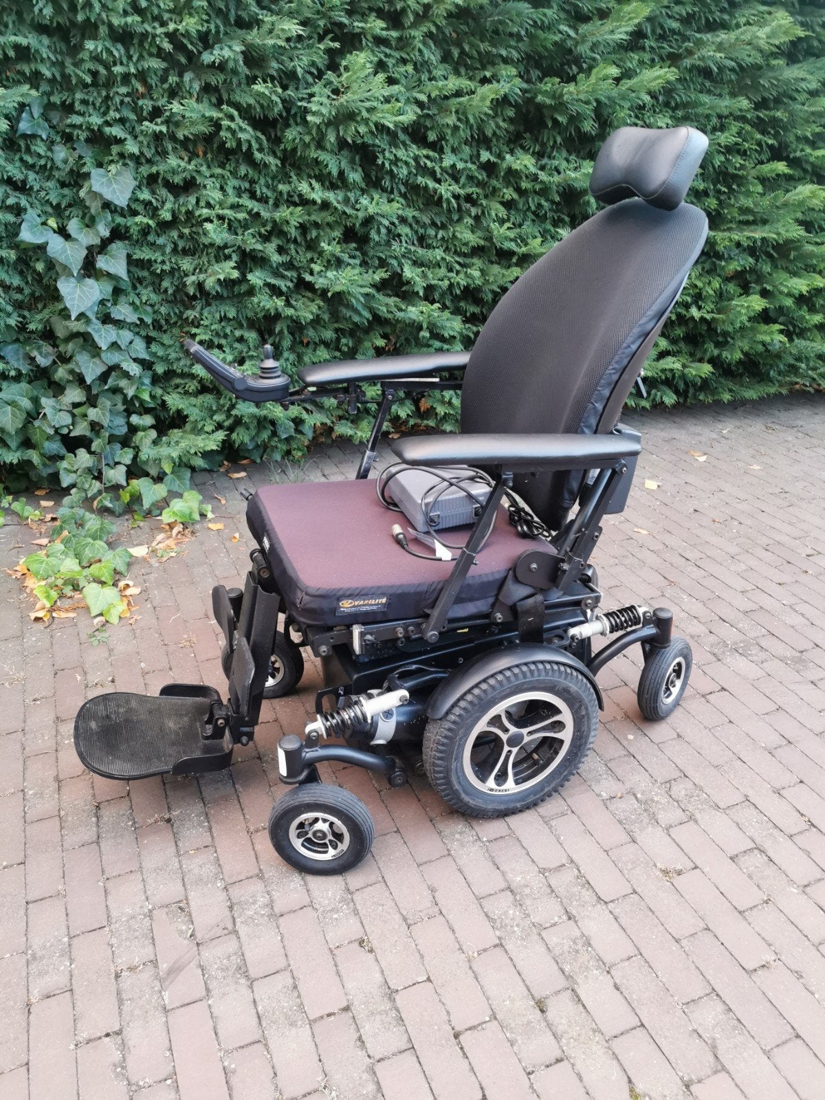 TA IQ meyra 6-wiel elektrische invalide rolwagen 0488826971, Ophalen of Verzenden, Elektrische rolstoel