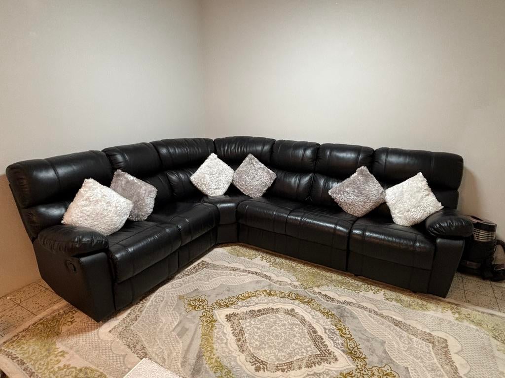 Canape en cuir en parfait etat (avec 2 relax), Maison & Meubles, Canapés | Coins salons complets, Comme neuf, Cuir, Enlèvement