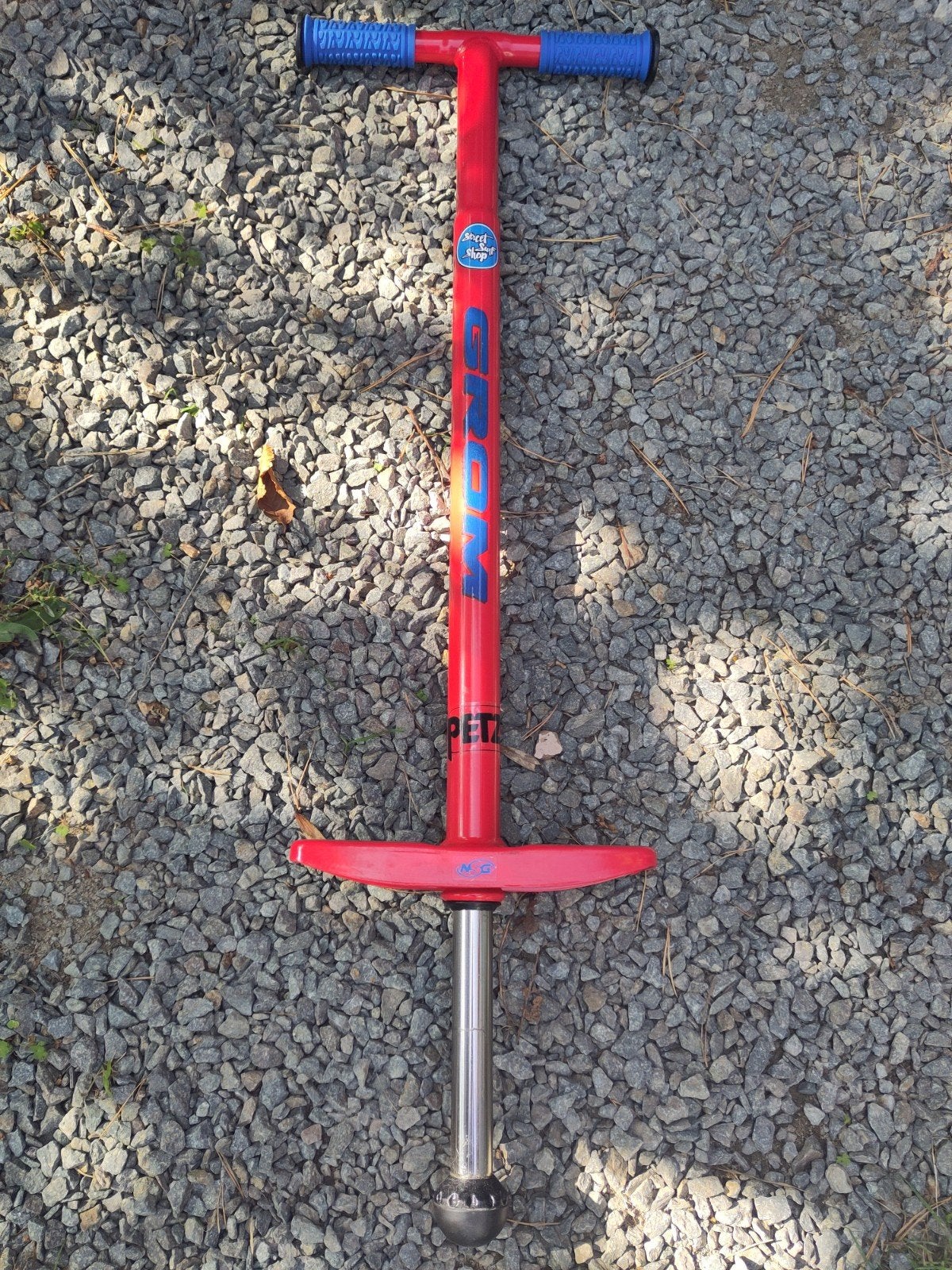 NSG Grom Pogostick Springstok Rood, Ophalen, Zo goed als nieuw