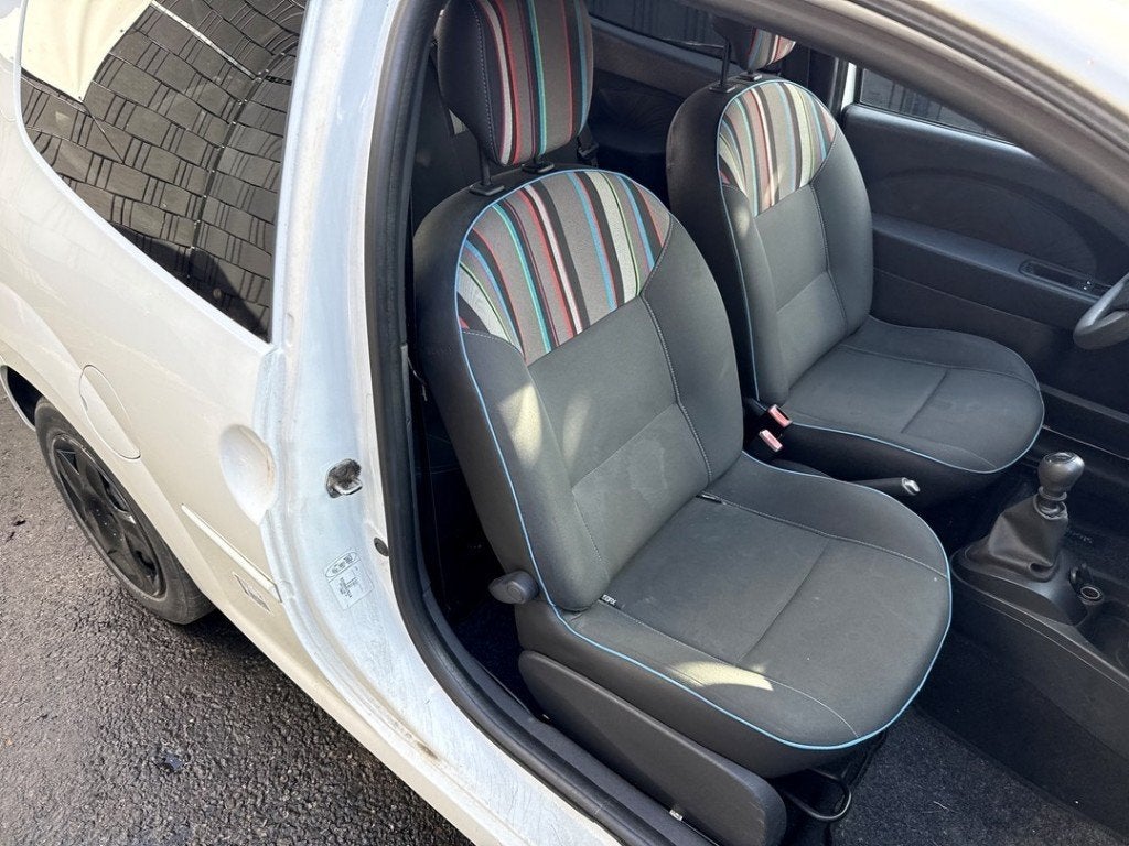 STOEL RECHTS VOOR Renault Twingo II (CN) (01-2007/09-2014), Gebruikt, Renault