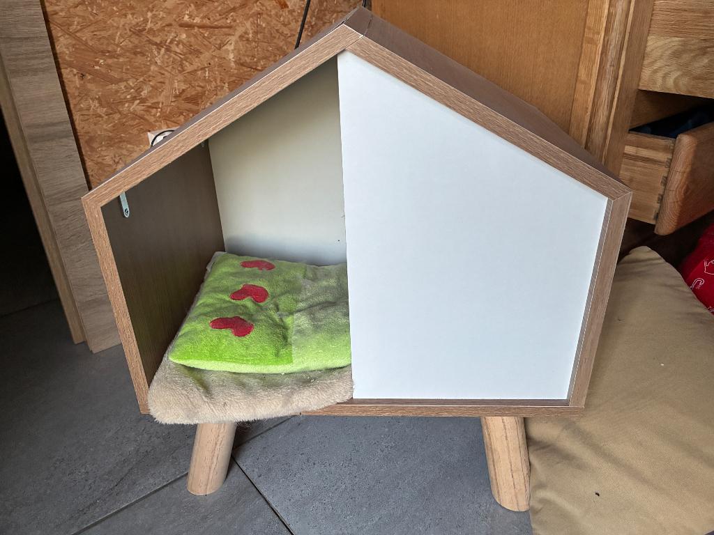 Maison chat, Ophalen, Gebruikt