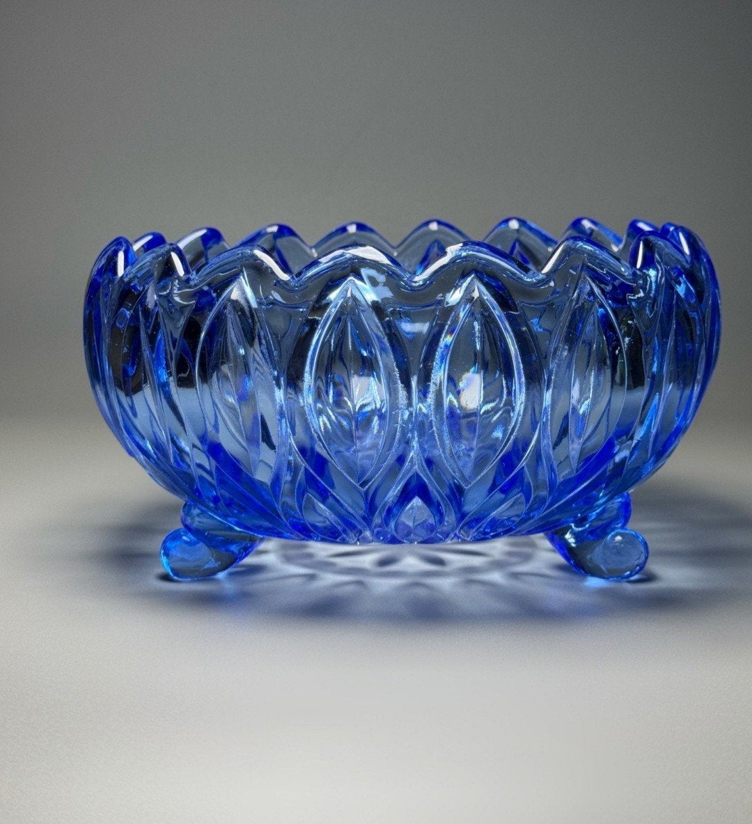 Kobaltblauwe Art Deco-beker van persglas — Lausitzer Glass, Ophalen of Verzenden